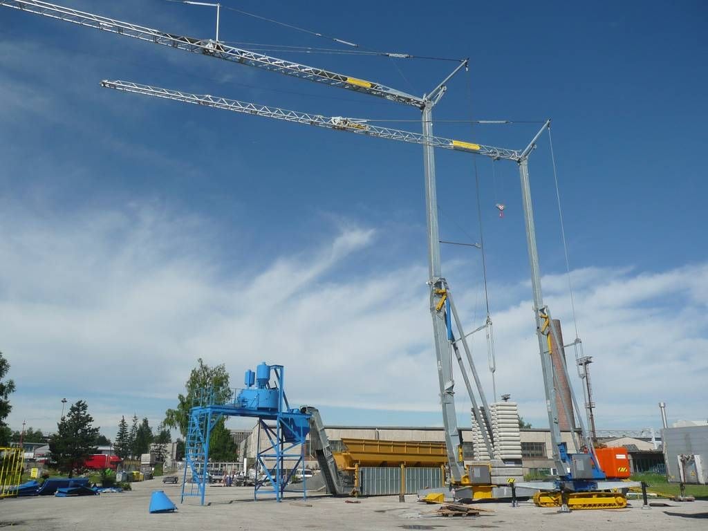 Mobilní betonárka a samostavitelné jeřáby