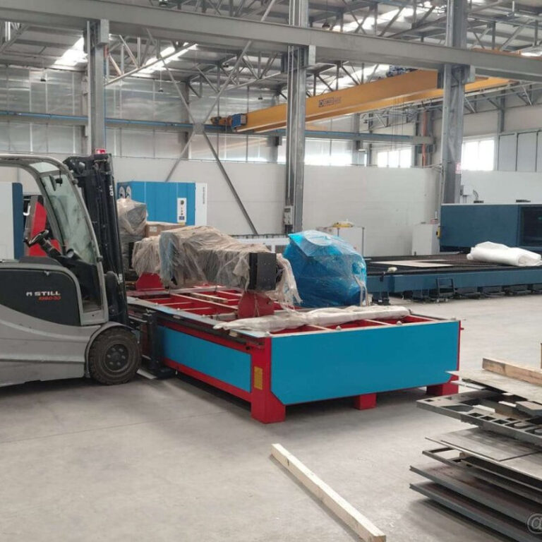 CNC plazmový řezací stroj 4000 × 2000 mm s vrtací jednotkou